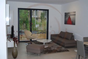 Nous avons le plaisir de vous proposer à la location un bel appartement tout compris (internet, télévision, femme de ménage, draps de bain et de lits...) dans le quartier de Kirchberg.

Le plus grand atout de ce logement de haut standing est qu'il est entièrement meublé et équipé. 

Il se compose comme suit:
- Hall d'entrée;
- Cuisine équipée ouverte sur living et salle à manger;
- 1 chambre;
- Salle de bain;
- Balcon d'environ 7m2; 
- Buanderie équipée (lave linge/sèche linge);
- Garage et cave en option.

Prix locations:
1 mois: 2.300EUR
2/6 mois: 2.200EUR
> 7 mois: 2.100EUR
Parking: 150 Euros.

Frais d'agence à la charge du locataire: 1 mois de loyer + 17% TVA. 

Pour plus de renseignements veuillez contacter l'agence.<br />Wir haben das Vergnügen, Ihnen eine schöne Wohnung zu vermieten, mit einer Fläche von ca. 43m2, möbliert und komplett ausgestattet, es besteht wie folgt:

- Offene Küche mit Wohnzimmer und Esszimmer;
- 1 Zimmer;
- Badezimmer;
- Balkon von ca. 7m2; 
- Ausgestatteter Waschraum (Waschmaschine/Wäschetrockner)
- Garage und Keller.

Einschließlich Nebenkosten (Reinigungsservice, Strom, WLAN, Fernseher usw.)

Agenturkosten zu Lasten des Mieterteils: 1 Monat Miete + 17% MwSt. 

Für weitere Informationen wenden Sie sich bitte an die Agentur.<br />We are pleased to offer you for rent a beautiful all-inclusive apartment (internet, television, maid, shower towels, bed sheets), in the Kirchberg district.

The major asset of this high standing flat is that it is entirely furnished and equipped. 

It consists as follows:
- Entrance hall;
- Equipped kitchen open to living and dining room;
- 1 bedroom;
- Bathroom;
- Balcony of about 7m2; 
- Laundry room (washing machine/dryer);
- Garage and cellar optional.

Rental prices:
1 month: 2.300EUR
2/6 months: 2.200EUR
> 7 months: 2.100EUR
Parking: 150 Euros.

Agency fees at the expense of the tenant: 1 month rent + 17% VAT. 

For more information please contact the agency.