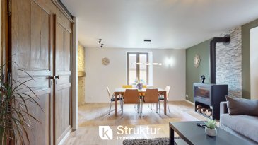 maison/villa 6 pièces.  MAISON RENOVEE + GRANGE SUR 5,78 ARES
 + POSSIBLITE D'ACQUERIR UN TERRAIN DIVISIBLE ET CONSTRUCTIBLE DE 17,53 ARES EN SUS
  
 +++ visite virtuelle sur demande +++ En exclusivité +++
 À Villette (54290), charmant village de Meurthe-et-Moselle, découvrez cette belle maison de caractère du 19 ème siècle, entièrement rénovée ces dernières années. Elle offre un cadre de vie paisible, mêlant authenticité et confort moderne.
  
 Edifié sur un terrain de 5,78 ares, la maison développe une surface habitable de 148 m2 et dispose en annexe d'une grange de 260 m2 au sol.
 La maison et la grange occupent un terrain de 5,78 ares (Possiblité d'acquérir un TERRAIN CONSTRUCTIBLE d'un une contenance de 17,53 ares en supplément)
   Elle se compose comme suit
  
 Au rez-de-chaussée : une entrée, un espace de vie de 50 m2 comprenant une cuisine équipée dotée d'une belle cheminée d'époque et un salon-salle à manger avec poêle à bois, un WC séparé, un espace buanderie, un couloir desservant les escaliers, et un garage.
 À l'étage : un grand palier distribue 4 chambres, une salle de bain avec douche à l'italienne, baignoire, double vasque, sèche-serviette, ainsi qu'un second WC séparé.
 Vous apprécierez le cachet de l'ancien, avec ses portes, sa cheminée et boiseries d'origine soigneusement conservées.
 Grenier non aménagé accessible par escalier escamotable,
 Cave voûtée en sous-sol
 En annexe : une grange et un garage
  
 Informations et visites : 06 03 40 96 27
 DPE D/B Estimation des coûts annuels d'énergie du logement Les coûts sont estimés en fonction des caractéristiques de votre logement et pour une utilisation standard sur 5 usages (chauffage, eau chaude sanitaire, climatisation, éclairage, auxiliaires) voir p.3 pour voir les détails par poste. entre 2 350 EUR et 3 240 EUR par an Prix moyens des énergies indexés sur les années 2021, 2022, 2023 (abonnements compris)
  
 Honoraires charges acquéreur inclus dans le prix : 5,62 %