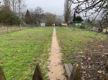 A vendre un joli terrain à Beggen, 11,60 ares, actuellement classé terre labourable. Pas constructible. Plus de renseignements veuillez nous contacter.
Zu verkaufen : schönes Grundstück als Garten nutzbar, nicht bebaubar, da aktuell als Gartenland ausgewiesen. Bitte kontaktieren Sie uns für weitere Fragen.
For sale : Nice plot for a garden. No construction possible as it is garden land. More info please contact us.

La commission de l'agence est inclue dans le prix de vente et entièrement supporté par les vendeurs.

Renseignements 00352 661299277 Sascha Sander