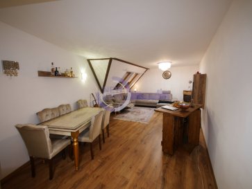 New Keys vous propose ce très bel appartement rénové deux chambres, idéalement situé, au centre de Schifflange dans une résidence calme (3ème étage avec ascenseur) et à proximité de toute commodité (bus/train, supermarché, écoles, restaurants...)

L'appartement dispose d'une surface de 108m2 et se compose comme suite:
-hall d'entrée,
-cuisine équipée,
-salle à manger et séjour,
-deux chambres,
-salle de bain avec baignoire,
-WC séparé,
-débarras,
-buanderie,
-balcon,

A cet agréable appartement s'ajoute une cave privative et un emplacement à l'intérieur. 

N'hésitez pas à nous contacter au 352 621 647 509 ou par email ahenriques@newkeys.lu pour des informations complémentaires ou pour visiter le bien.




Ref agence :5003366