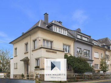 Située à Luxembourg-Beggen (104, rue de Beggen), cette maison libre des 3 cotés possède une surface habitable de ± 220 m² pour une surface totale de ± 317 m².

Elle se présente comme suit :

Au rez-de-chaussée, le hall d'entrée de ± 19 m² avec cage d'escalier dessert une cuisine équipée et aménagée de ± 11 m² avec une sortie sur la terrasse (± 10 m²), une salle à manger de ± 17 m², communicant avec un salon de 16 m² avec cheminée, une chambre de ± 13 m² ainsi qu'un wc séparé de ± 2 m².

Au 1er étage, un palier de ± 15 m² avec cage d'escalier dessert 3 chambres de ± 10, 16 et 25 m², une salle de douche de ± 9 m² (douche italienne, double lavabo, chauffe serviettes, fenêtre), ainsi qu'une terrasse de ± 12 m².

Au 2ième étage, un palier s'ouvre sur 3 chambres de ± 10, 16 et 17 m² et un grenier non aménagé de ± 10 m².

Au sous-sol, un palier de ± 10 m² dessert une buanderie de ± 17 m², 2 caves de ± 10 et 11 m², une chaufferie de ± 15 m² ainsi qu'un renfoncement de ± 7 m².

Un garage séparé de ± 30 m², 3 emplacements extérieurs ainsi qu'un jardin de ± 400 m² avec une terrasse de ± 10 m² complètent l'offre.

Généralités :

Maison en bon état, rafraichissements à prévoir ;
Libre de 3 côtés ;
Dalles en béton, beau parquet d'origine ;
Belles hauteurs sous plafond (2.88 m) ;
Fenêtres double vitrage, châssis PVC, volets manuels, Velux ;
Toiture en ardoise ;
Chaudière au gaz (2022), chauffage par radiateur ;
Cheminée dans le salon ;
Grand jardin ;
Commerces et services à proximité directe ;
Transports en commun à 50 m.

Personne de contact pour le bien: Katia Gravière
Tél. 661332982
Email: katia@vanmaurits.lu