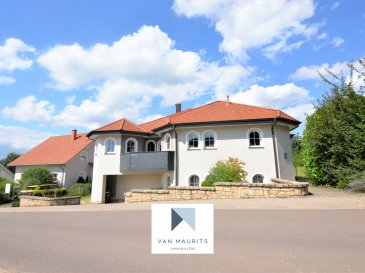 Spacious Family Home with Stunning Views in Oberperl, Germany

This stunning solid-construction home, built in 2001, sits on a generous plot of approximately 14 ares. 
It offers breathtaking views of Perl and is nestled in the tranquil village of Oberperl, Germany. 
Its prime location near the A1 motorway provides convenient access to Luxembourg City, making it an excellent choice for both families and professionals.

The house is thoughtfully designed across multiple levels, offering a functional layout with spacious living areas and modern conveniences.

?	Ground Floor:
This level features a spacious storage room (12 m²), a laundry room (12 m²), and a huge garage (74 m²) capable of accommodating four vehicles. Additionally, it includes a 9 m² sauna and a welcoming entrance hall (23 m²), creating a highly practical and well-organized space.

?	First Floor:
The main living area is bright and inviting. The entrance leads to a large, light-filled living and dining area (81 m²) featuring a cozy fireplace. This area seamlessly connects to two balconies, which provide panoramic views. The fully equipped kitchen (14 m²) includes a convenient 7 m² pantry. This floor also boasts two comfortable bedrooms (16 m² and 25 m²), one with garden access and a spacious 9 m² dressing room. Additionally, there is a luxurious 21 m² bathroom with a jacuzzi and a 6 m² shower room with a WC.

?	Second Floor:
A stylish 36 m² gallery provides access to a secluded, insulated space with the potential to create additional storage.

?	Garden Level:
The property includes a separate studio apartment (50 m²), ideal for guests or rental opportunities. The studio features a vestibule (9 m²), a storage room (4 m²), a combined living and bedroom area (32 m²), and a 4 m² shower room with a WC. A 11 m² kitchen completes this independent living space.

Additional Features
This property is surrounded by a peaceful and picturesque environment, enhanced by a beautifully landscaped garden that includes a summer kitchen for outdoor dining and relaxation. 
The separate studio apartment adds significant versatility, making it perfect for extended family or generating additional income.

Contact
Juha Ahonen
+352 661 249 476
juha@vanmaurits.lu


Maison Familiale Spacieuse avec Vue Imprenable à Oberperl, Allemagne

Cette magnifique maison en construction solide, bâtie en 2001, est située sur un généreux terrain d'environ 14 ares.
Elle offre une vue imprenable sur Perl et se niche dans le charmant village paisible d'Oberperl, en Allemagne.
Grâce à son emplacement privilégié près de l'autoroute A1, elle offre un accès facile à Luxembourg-Ville, ce qui en fait un excellent choix pour les familles et les professionnels.

La maison est soigneusement conçue sur plusieurs niveaux, offrant une disposition fonctionnelle avec des espaces de vie spacieux et des équipements modernes.

?	Rez-de-chaussée :
Ce niveau comprend une spacieuse salle de stockage (12 m²), une buanderie (12 m²), et un grand garage (74 m²) pouvant accueillir jusqu'à quatre véhicules. De plus, il dispose d'un sauna de 9 m² et d'un hall d'entrée accueillant (23 m²), créant un espace pratique et bien organisé.

?	Premier étage :
L'espace de vie principal est lumineux et accueillant. L'entrée mène à un grand salon et salle à manger (81 m²), baigné de lumière naturelle et agrémenté d'une cheminée chaleureuse. Cet espace donne sur deux balcons offrant des vues panoramiques. La cuisine entièrement équipée (14 m²) inclut un garde-manger pratique (7 m²). Cet étage dispose également de deux chambres confortables (16 m² et 25 m²), dont une avec accès au jardin et un dressing spacieux (9 m²). Enfin, vous y trouverez une salle de bain luxueuse (21 m²) avec jacuzzi, ainsi qu'une salle de douche avec WC (6 m²).

?	Deuxième étage :
Une élégante galerie de 36 m² donne accès à un espace isolé et calme, offrant le potentiel de créer un espace de stockage supplémentaire.

?	Niveau jardin :
La propriété comprend un studio indépendant (50 m²), idéal pour accueillir des invités ou pour des opportunités de location. Le studio comprend un vestibule (9 m²), une salle de stockage (4 m²), un espace de vie et de couchage combiné (32 m²), ainsi qu'une salle de douche avec WC (4 m²). Une cuisine de 11 m² complète cet espace de vie indépendant.

Caractéristiques Supplémentaires
Cette propriété est entourée d'un environnement paisible et pittoresque, agrémentée d'un jardin magnifiquement aménagé incluant une cuisine d'été idéale pour les repas en plein air et la détente.
Le studio indépendant offre une grande polyvalence, parfait pour une famille élargie ou pour générer des revenus supplémentaires.

Contact
Juha Ahonen
+352 661 249 476
juha@vanmaurits.lu


Geräumiges Familienhaus mit atemberaubendem Blick in Oberperl, Deutschland

Dieses beeindruckende, solide gebaute Haus aus dem Jahr 2001 befindet sich auf einem großzügigen Grundstück von ca. 14 Ar.
Es bietet einen atemberaubenden Blick auf Perl und liegt im ruhigen Dorf Oberperl in Deutschland.
Dank der erstklassigen Lage nahe der A1-Autobahn ist die Stadt Luxemburg bequem erreichbar ? ideal für Familien und Berufstätige.

Das Haus ist über mehrere Ebenen durchdacht gestaltet und bietet eine funktionale Raumaufteilung mit großzügigen Wohnbereichen und modernen Annehmlichkeiten.

?	Erdgeschoss:
Diese Ebene umfasst einen geräumigen Abstellraum (12 m²), einen Hauswirtschaftsraum (12 m²) und eine große Garage (74 m²) mit Platz für bis zu vier Fahrzeuge. Zusätzlich gibt es eine Sauna (9 m²) und einen einladenden Eingangsbereich (23 m²), der eine praktische und gut organisierte Umgebung schafft.

?	Erste Etage:
Der Hauptwohnbereich ist hell und einladend. Der Eingang führt in einen großen, lichtdurchfluteten Wohn- und Essbereich (81 m²) mit einem gemütlichen Kamin. Dieser Bereich verbindet sich nahtlos mit zwei Balkonen, die einen Panoramablick bieten. Die voll ausgestattete Küche (14 m²) verfügt über eine praktische Speisekammer (7 m²). Diese Etage verfügt außerdem über zwei komfortable Schlafzimmer (16 m² und 25 m²), eines davon mit Zugang zum Garten und einem geräumigen Ankleidezimmer (9 m²). Darüber hinaus gibt es ein luxuriöses Badezimmer (21 m²) mit Whirlpool sowie eine Dusche mit WC (6 m²).

?	Zweite Etage:
Eine elegante Galerie (36 m²) bietet Zugang zu einem abgeschiedenen, isolierten Bereich, der als zusätzlicher Stauraum genutzt werden kann.

?	Gartengeschoss:
Die Immobilie umfasst ein separates Studio-Apartment (50 m²), ideal für Gäste oder als Mietgelegenheit. Das Studio verfügt über einen Vorraum (9 m²), einen Abstellraum (4 m²), einen kombinierten Wohn- und Schlafbereich (32 m²) sowie eine Dusche mit WC (4 m²). Eine Küche (11 m²) rundet diese unabhängige Wohneinheit ab.

Zusätzliche Merkmale
Diese Immobilie liegt in einer ruhigen und malerischen Umgebung und verfügt über einen wunderschön angelegten Garten, der mit einer Sommerküche für Mahlzeiten im Freien und zur Entspannung ausgestattet ist.
Das separate Studio-Apartment bietet zusätzliche Flexibilität, perfekt für eine erweiterte Familie oder zur Erzielung zusätzlicher Einnahmen.

Kontakt
Juha Ahonen
?? +352 661 249 476
?? juha@vanmaurits.lu