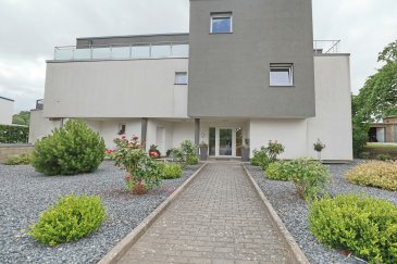 SANEM

Idéalement situé à proximité des grands axes routiers, commerces, et crèches, ce très bel appartement-duplex trois chambres à coucher, vous séduira par son espace de vie, et sa vue dégagée sur les prés avec ses chevaux.

Positionné sur le premier et deuxième étage de l'immeuble, cet appartement-duplex a l'avantage d'avoir de véritables hauteurs sous plafond dans la partie supérieure de l'habitation et non des mansardes (toitures) comme à l'accoutumée dans ce type d'appartement.

Dès l'entrée dans l'appartement, vous serez surpris par son vaste hall, celui-ci distribue avec courtoisie le rez-de-chaussée de l'appartement pour vous conduire dans les deux premières chambres à coucher. Celles-ci bénéficient d'une sortie sur le balcon.

Une salle de douche et un WC séparé complètent le rez-de-chaussée de l'appartement.

L'étage supérieur de ce très bel appartement vous apportera un bien-être avec son grand living / salle à manger, qui sont munis d'une très grande clarté avec ses baies coulissantes donnant accès à la grande terrasse biométrique dites pergola à la vue reposante.

La très belle cuisine à l'américaine qui est très bien équipée, accède également sur la terrasse à la vue dégagée.

Une salle de douche complète, ainsi qu'une troisième chambre à coucher sont disposées sur ce même étage.

Deux emplacements intérieurs ainsi qu'un espace buanderie sont disponibles avec l'appartement.

Pour toutes questions ou demandes d'informations, n'hésitez pas à nous contacter, nous serons toujours à votre service.

Agence ELSA'HOME à votre écoute pour la concrétisation de vos projets en toute confiance.
