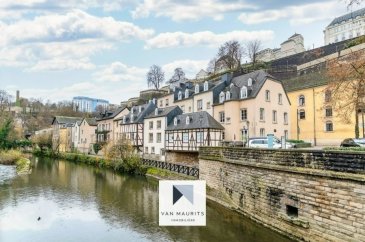 Situé à Luxembourg - Grund, l’un des plus vieux quartiers de la ville, ce magnifique appartement mezzanine au 3ème étage d’une petite résidence de 5 unités faisant partie du patrimoine mondial de l'Unesco offre une surface habitable de ± 50 m² pour une surface totale de ± 69 m² et se compose comme suit :

Le spacieux séjour de ± 55 m² au sol dispose d'une vue splendide sur la rivière Alzette et se compose d’une salle à manger, d'une cuisine ouverte équipée donnant accès à la mezzanine de ± 7 m² aménagée actuellement en tant que chambre et à la salle de bains de ± 4 m² (douche, lavabo, wc).
Une cave privative dans le sous-sol de la résidence complète l’offre.

Généralités :

- Appartement meublé et en excellent état
- Chaudière au gaz neuve, chauffage par radiateurs
- Fenêtres châssis bois, double vitrage
- Situation idéale : proche du centre-ville et de la gare de Luxembourg
- Magnifique vue sans vis-à-vis
- Environnement calme
- Écoles, crèches, parcs, aires de jeux, restaurants, commerces à proximité
- Desservi par les transports en commun
- Parking public à proximité de l'habitation

Personne responsable du bien :

Yuliana Dimitrova
Tel: +352661 50 27 19
email: yuliana@vanmaurits.lu