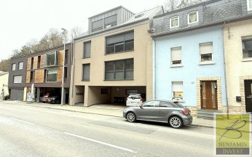 BENJAMIN IMMO vous propose ce superbe appartement de 66 m², situé au 2? étage d'une résidence récente et de seulement 3 unités.

Offrant de belles finitions et une excellente performance énergétique, ce bien séduit par sa luminosité, son agencement optimal et son confort moderne.

Agencement :
?	Hall d'entrée avec espace vestiaire intégré
?	Spacieux séjour lumineux avec cuisine ouverte
?	Cuisine contemporaine entièrement équipée
?	Chambre à coucher confortable
?	Salle de douche moderne avec WC
?	Grande cave privative avec raccordements pour machine à laver
?	Emplacement de parking extérieur couvert

Ses points forts :
?	Construction récente ? Classe énergétique A/B
?	Chauffage au sol pour un confort thermique optimal
?	Triple vitrage
?	Résidence calme à taille humaine
?	Appartement en excellent état, aucun travaux à prévoir
?	Disponible immédiatement
?	Parking couvert en supplément : 30.000 €

Un bien idéal pour un premier achat, un investissement ou pour toute personne recherchant confort, modernité et tranquillité dans une petite copropriété.

Pour tout complément d'information, n'hésitez pas à nous contacter par téléphone au 28 77 88 22.

Nous sommes également disponibles pour organiser les visites le samedi !

Nous sommes, en permanence, à la recherche de nouveaux biens à vendre (des appartements, des maisons et des terrains à bâtir) pour nos clients acquéreurs.

N'hésitez pas à nous contacter si vous souhaitez vendre ou échanger votre bien, nous vous ferons une estimation gratuitement.