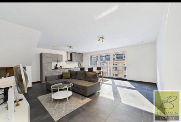 BENJAMIN IMMO vous propose ce superbe appartement de 66 m², situé au 2? étage d'une résidence récente et de seulement 3 unités.

Offrant de belles finitions et une excellente performance énergétique, ce bien séduit par sa luminosité, son agencement optimal et son confort moderne.

Agencement :
?	Hall d'entrée avec espace vestiaire intégré
?	Spacieux séjour lumineux avec cuisine ouverte
?	Cuisine contemporaine entièrement équipée
?	Chambre à coucher confortable
?	Salle de douche moderne avec WC
?	Grande cave privative avec raccordements pour machine à laver
?	Emplacement de parking extérieur couvert

Ses points forts :
?	Construction récente ? Classe énergétique A/B
?	Chauffage au sol pour un confort thermique optimal
?	Triple vitrage
?	Résidence calme à taille humaine
?	Appartement en excellent état, aucun travaux à prévoir
?	Disponible immédiatement
?	Parking couvert en supplément : 30.000 €

Un bien idéal pour un premier achat, un investissement ou pour toute personne recherchant confort, modernité et tranquillité dans une petite copropriété.

Pour tout complément d'information, n'hésitez pas à nous contacter par téléphone au 28 77 88 22.

Nous sommes également disponibles pour organiser les visites le samedi !

Nous sommes, en permanence, à la recherche de nouveaux biens à vendre (des appartements, des maisons et des terrains à bâtir) pour nos clients acquéreurs.

N'hésitez pas à nous contacter si vous souhaitez vendre ou échanger votre bien, nous vous ferons une estimation gratuitement.