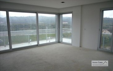 Portugal - Coimbra St° Antonio<br><br><br>AVEZ ?VOUS DÉJÀ PENSÉ À AVOIR UNE MAISON AU PORTUGAL? <br><br>Si vous y passez déjà des vacances, pourquoi ne pas y élire domicile?<br>En plus toutes les raisons que vous connaissez déjà, sachez que le Portugal offre des conditions attractives pour votre achat, qu\'il soit à titre personnel ou pour investissement.<br><br>Vous vivez dans un pays avec une grande variété de paysages et d\'environnement à courtes distances, plages avec étendus de sable à perte de vue, montagnes et de plaines dorées, villes cosmopolites et un patrimoine millénaire.<br><br>Saviez-vous que nombres d\'heures de soleil arrive à  atteindre les 3300heures au sud du pays et 1600heures au nord, ce qui correspond aux chiffres les plus élevés en Europe ?<br>Sans oublier les avantages fiscaux pour les pensionnés qui veulent habiter au Portugal.<br>Pas de taxe sur le revenu pendant 10 ans.<br><br>Immo Casa vous propose plus de 500 biens au Portugal des appartements de 75m2 au prix de 50.000Eur à la Villa de 500m2 au prix de 3.500.000Eur, dans des endroits très prisés du Portugal. Financements à 90% par une institution financière Portugaise.<br><br>Du Nord au Sud du Portugal en passant par le Centre et le Littoral, des maisons et appartements dans des villes à l\'intérieur, comme des maisons et appartements au bord de la mer. <br><br>Quelques villes, Braga, Porto, Coimbra, Nazaré, Figueira da Foz, Campo-Maior, Portalegre, Setúbal(Troia), Lisboa, Cascais, Estoril, Faro, Olhão, Albufeira et beaucoup d\'autres.<br><br>Vous pouvez nous envoyer votre recherche quelle type de bien et votre budjet et on se fera un plaisir à vous le trouver.<br><br><br>YOU HAVE ALREADY THOUGHT TO HAVE A HOUSE IN PORTUGAL?<br><br>If you already have your holiday, why not take up residence?<br>In addition to all the reasons you already know, know that Portugal offers attractive conditions for purchasing, whether for personal use or for investment.<br><br>You live in a country with a wide variety of landscapes and short distances environment, with extensive beaches of sand out of sight, mountains and golden plains, cosmopolitan cities and ancient heritage.<br><br>Did you know that numbers of hours of sunshine reaches 3300hours reach the south of the country and 1600hours north, which corresponds to the highest figures in Europe?<br>Not to mention the tax benefits for pensioners who want to live in Portugal.<br>No tax on income for 10 years.<br><br>Immo Casa Real Estate offers you more than 500 properties in Portugal.<br>From the 75m2 apartments priced at 50.000Eur to 500m2 villa priced at 3.500.000Eur in highly desirable locations in Portugal.<br>90% financing by Portuguese Financial Institution.<br><br>From North to South of Portugal in passing by the Centre and Littoral, houses and apartments in cities both inside houses and apartments by the sea.<br><br>Some cities, Braga, Porto, Coimbra, Nazare, Figueira da Foz, Campo Maior, Portalegre, Setúbal (Troia), Lisbon, Cascais, Estoril, Faro, Olhão, Albufeira and many others.<br><br>You can send us your research what type of property and your budget and will be happy to find it for you.