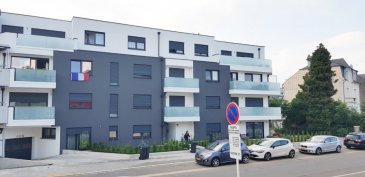 ** LUMINEUX PENTHOUSE À LOUER **
** Disponible à partir du 01/05/2020 **

Composition de l'appartement:

- hall d'entrée
- grand living avec cuisine ouverte équipée et accès au balcon (+/-20m2)
- grand salle de bain avec douche italienne
- une chambre à coucher
- surface: habitable +/-72m2 + balcon de +/-20m2
- un emplacement intérieur

Caractéristiques bâtiment: Ascenseur, ventilation contrôlée double flux, chauffage au sol, triple vitrage, volets électriques, finitions haut de gamme

Pour tout complément d'information, merci de contacter:
+352 621 139 988 // info@fn-promotion.lu

------------

** PENTHOUSE ZU VERMIETEN **
** Verfügbar ab dem 01/05/2020 **

Das Penthouse setzt sich folgend zusammen:

- Eingangshalle
- großes Wohnzimmer mit offener Küche und Zugang zu einem Balkon (+/-20m2)
- großes Badezimmer mit italienischer Dusche
- ein Schlafzimmer
- Wohnfläche +/-72m2 + Balkon von +/-20m2
- Garagenstellplatz innen

Gebäudeigenschaften: Aufzug, mechanische Ventilation, Bodenheizung, Dreifachverglasung, elektrische Rolladen, hochwertige Verarbeitung.

Für weitere Fragen kontaktieren Sie uns bitte unter +352 621 139 988 oder info@fn-promotion.lu.