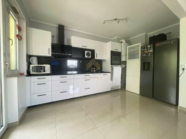 REAL G IMMO vous présente en exclusivité ce bel appartement de +/- 73m² situé dans une rue calme d\'Oberkorn et à proximité de la gare (dans la Commun de DIFFERDANGE).<br><br>Celui-ci se compose comme suit :<br><br>Hall d\'entrée,<br>Cuisine équipée ouverte sur salon/salle à manger avec un accès à un balcon,<br>2 grandes chambres à coucher,<br>toilette séparé,<br>salle de douche.<br><br>A ce bien s\'ajoute une cave privative et une buanderie commune.<br><br>Informations complémentaires :<br>Appartement entièrement rénové en 2020,<br>Double vitrage,<br>Chauffage au gaz.<br><br>Nous restons à votre disposition pour toute information complémentaire ou une éventuelle visite des lieux au 28.66.39.1.