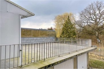 Veuillez contacter Mathieu Bossennec pour de plus amples informations :
- T : +352 661 521 730
- E : mathieu.bossennec@remax.lu

REMAX, Spécialiste de l'immobilier, vous propose un magnifique appartement à Bettembourg d'environ 90 m², avec garage et une magnifique terrasse de 63 m², bien exposée, avec vue sur la forêt.

L'appartement est situé dans une rue parfaitement calme, avec une vue arborée à l'avant et à l'arrière du bâtiment.

Il se compose comme suit :

- Un hall d'entrée d'environ 12 m²

- Un salon spacieux de 25 m²

- 2 belles chambres d'environ 13 m² chacune

- Une cuisine équipée et séparée

- Une buanderie

- Une salle de bain

15.000 € sont à la charge de l'ancien propriétaire pour refaire la façade, la toiture ainsi que les garages. En conclusion, l'acquéreur pourra bénéficier d'une nouvelle façade, toiture, ainsi que des rénovations pour les garages, sans payer.

Un grand garage (Box privé) facile d'accès complète ce bien, ainsi qu'une cave.

L'état est parfait, pas de travaux à prévoir, hormis rafraîchissements au goût de chacun.

Frais d’agence RE/MAX : 3 % du prix de vente + TVA à charge de la partie venderesse
Toute offre sera soumise à l’acceptation expresse des vendeurs.