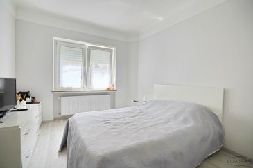 Colocation à Esch-sur-Alzette : chauffage, électricité, eau et Wi-Fi compris !

Optez pour une chambre meublée à louer située au 1er étage dans une maison spacieuse sur deux niveaux, offrant un cadre de vie idéal. La chambre privative, lumineuse et bien agencée, est dotée d'un lit double confortable, d'une table de chevet et d'une penderie.

En tant que colocataire, vous aurez accès sans frais supplémentaires à des espaces communs partagés, favorisant ainsi la convivialité avec vos cinq autres colocataires. D'ailleurs, le nettoyage des parties communes est assuré une fois par semaine par une société spécialisée, garantissant un cadre de vie agréable et soigné.

L'immeuble se compose de :

- Sous-sol : Buanderie, idéale pour laver votre linge.

- Rez-de-chaussée : 
  - Cuisine entièrement équipée 
  - Séjour/Salle à manger 
  - WC séparé pour plus de confort.
  
- Premier étage :
  - Trois chambres occupées.
  - Salle de bain contemporaine avec douche à l'italienne, double lavabo et WC.

- Deuxième étage :
  - Deux autres chambres occupées.
  - Salle de bain similaire au premier étage, équipée pour le bien-être de tous.

Localisation privilégiée : Située à proximité immédiate de tous les commerces nécessaires à votre quotidien, ainsi que des transports en commun. Vous serez à seulement cinq minutes à pied de Belval Plaza, un quartier animé offrant de nombreuses options de divertissement et de loisirs. Cette localisation stratégique facilite vos déplacements et simplifie votre vie quotidienne.

Inclus dans la location :Électricité, chauffage, eau, Wi-Fi, et entretien régulier des parties communes. 
 
Non inclus : Assurance locative, à la charge de chaque locataire.

En résumé, cette colocation à Esch-sur-Alzette représente une formidable opportunité pour les stagiaires ou travailleurs récemment arrivés à Luxembourg. Profitez d'un cadre de vie chaleureux, pratique et convivial, où chaque jour se transforme en un agréable moment de partage.

Le petit plus : la terrasse avec barbecue, parfaite pour se retrouver et passer des soirées mémorables au coeur de l'été !

--------------------------------------------------

Shared flat in Esch-sur-Alzette: heating, electricity, water and Wi-Fi included!

Choose a furnished room to rent on the second floor of a spacious two-storey house, offering an ideal living environment. The bright, well-appointed private bedroom has a comfortable double bed, bedside table and wardrobe.

As a housemate, you'll have access to shared communal areas at no extra cost, so you'll be able to socialise with your five other housemates. What's more, the communal areas are cleaned once a week by a specialist company, guaranteeing a pleasant and tidy living environment.

The building comprises :

- Basement: Laundry room, ideal for washing your clothes.

- Ground floor: 
  - Fully equipped kitchen 
  - Living/dining room 
  - Separate WC for added convenience.
  
- First floor:
  - Three occupied bedrooms.
  - Contemporary bathroom with walk-in shower, double washbasin and WC.

- Second floor:
  - Two further bedrooms.
  - Bathroom similar to the first floor, equipped for the well-being of all.

Privileged location: Situated in the immediate vicinity of all the shops you need for your daily life, as well as public transport. You'll be just a five-minute walk from Belval Plaza, a lively district offering a wide range of entertainment and leisure options. This strategic location makes it easy to get around and simplifies your daily life.

Included in the rental price: Electricity, heating, water, Wi-Fi and regular maintenance of communal areas. 
 
Not included: Tenancy insurance, payable by each tenant.

In short, this shared flat in Esch-sur-Alzette represents a fantastic opportunity for trainees or workers who have recently arrived in Luxembourg. Enjoy a warm, practical and friendly environment, where every day becomes a pleasant moment of sharing.

The little extra: the terrace with barbecue, perfect for getting together and spending memorable evenings in the height of summer!