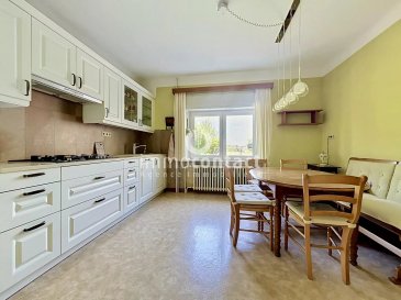 L’agence immobilière IMMO-CONTACT vous propose en exclusivité cette charmante maison libre des quatre côtés, d’une surface habitable d’environ 150 m², implantée sur un terrain de 1,60 are et bénéficiant d’une disponibilité immédiate.

Construite en 1939, cette maison offre de beaux volumes, un fort potentiel d’aménagement et un agréable espace extérieur sans vis-à-vis. Quelques rafraîchissements permettront de la remettre au goût du jour tout en conservant son caractère et ses nombreux atouts.

La maison se compose comme suit :

Rez-de-chaussée :
Hall d’entrée accueillant
Cuisine séparée entièrement équipée
Salon et salle à manger lumineux
Accès direct à la terrasse et au jardin
Accès vers les caves

1er étage :
Deux grandes chambres à coucher
Salle de douche

2ème étage :
Deux chambres mansardées avec fenêtres de toit Velux électriques
Couloir pouvant être aménagé en dressing ou espace bureau

Petit grenier offrant un espace de rangement supplémentaire

Sous-sol :
Grande cave divisée en plusieurs espaces
Buanderie
WC séparé
Atelier
Nombreux espaces de rangement

Équipements et caractéristiques :
Nouvelle chaudière au gaz de ville
Fenêtres à double vitrage
Terrasse
Petit jardin sans vis-à-vis
Abri de jardin

Grand garage d’environ 20 m² avec chauffage et arrivée d’eau

Libre immédiatement

Cette maison constitue une excellente opportunité pour une famille à la recherche d’un bien spacieux, lumineux et offrant de nombreuses possibilités d’aménagement, tout en profitant d’espaces extérieurs agréables et d’une configuration rare avec quatre façades libres.

Visites possibles en semaine ainsi que le samedi.

Pour toute information complémentaire ou pour organiser une visite, contactez-nous au +352 26 311 992.

Vous souhaitez connaître la valeur de votre bien ? IMMO-CONTACT réalise l’estimation de votre bien sous 48 heures.

 ---------- 
The real estate agency IMMO-CONTACT is pleased to present this charming detached house, free on all four sides, offering approximately 150 sqm of living space on a 1.60 are plot and available immediately.

Built in 1939, this property offers generous living areas, great potential for customization and a pleasant outdoor space with complete privacy. While some refreshing work may be desired, the house retains its character and numerous advantages.

The property is composed as follows:

Ground floor:
Welcoming entrance hall
Fully equipped separate kitchen
Bright living and dining room
Direct access to the terrace and garden
Access to the cellar level

First floor:
Two spacious bedrooms
Shower room

Second floor:
Two attic-style bedrooms with electric Velux roof windows
Hallway that can be used as a dressing area or home office
Small attic offering additional storage space

Basement:
Large cellar divided into several areas
Laundry room
Separate WC
Workshop
Numerous storage areas

Features and equipment:
New gas-fired boiler connected to the city gas network
Double-glazed windows
Terrace
Private garden with no overlooking neighbours
Garden shed
Large garage of approximately 20 sqm with heating and water supply

Immediate availability

This property represents an excellent opportunity for a family looking for a spacious and bright home with plenty of potential, while enjoying pleasant outdoor areas and the rare advantage of being detached on all four sides.

Viewings are possible during the week as well as on Saturdays.

For further information or to arrange a viewing, please contact us on +352 26 311 992.

Would you like to know the value of your property? IMMO-CONTACT provides a property valuation within 48 hours.