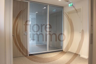 Nous avons le plaisir de vous proposer à la location des bureaux neufs, bien meublés, avec cuisine - toilettes et salles de réunion.<br><br>Le plus grand atout de ces bureaux est sa localisation proche de la Gare de Luxembourg, des axes routiers et de nombreuses commodités.<br><br>Plans et renseignements sur demande.<br><br>Frais d\'agence à la charge de la partie Locataire : 1 mois de loyer + 17% TVA.<br><br>Pour plus de renseignements, veuillez contacter l\'agence.<br /><br />Wir freuen uns Ihnen neue gut eingerichtete Büros mit Küche - Toiletten und Tagungsräumen zur Miete anzubieten.<br><br>Der größte Pluspunkt dieser Büros ist die Lage in der Nähe des Gare de Luxembourg, der Straßen und der zahlreichen Annehmlichkeiten.<br><br>Pläne und Informationen auf Anfrage.<br><br>Agenturkosten zu Lasten des Mieterteils : 1 Monat Miete + 17% MwSt.<br><br>Für weitere Informationen wenden Sie sich bitte an die Agentur.<br /><br />We are pleased to propose you new well furnished offices to rent with kitchen - toilets and meeting rooms.<br><br>The major asset of these offices is the localisation near the Luxembourg train station, highways and many amenities.<br><br>Plans and information on request.<br><br>Agency fees payable by the Tenant : 1 month\'s rent + 17% VAT.<br><br>For more information, please contact the agency.