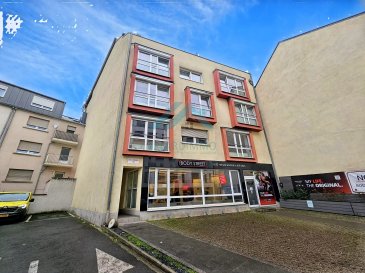 Belardimmo vous propose en exclusivité un très bel appartement de une chambre d'environ 63m² situé au 3eme étage d'une résidence de 1995 avec ascenseur, idéalement situé proche du centre et de la gare ainsi que de toutes les commodités.

L'appartement est composé comme suit:

- Couloir
- Salle de douche avec WC et buanderie
- Cuisine équipée ouverte avec bar
- Grand salon séjour
- Une chambre à coucher

L'appartement dispose encore d'un cave et d'

un emplacement de parking intérieur privatif est possible à l'achat avec un supplément de 60 000 €.

L'appartement est actuellement loué 1500€/mois + 200€/mois de charges.

Ideal pour un investisseur.

Pour plus d'informations veuillez contacter Monsieur David Kempf au 00 352 621 631 841 ou par mail David.kempf16@gmail.com

 ---------- 
Belardimmo offers you an exclusive one-bedroom apartment of approx. 63m² on the 3rd floor of a 1995 residence with elevator, ideally located near the center and train station as well as all amenities.

The apartment is composed as follows:

- Hallway
- Shower room with WC and utility room
- Open-plan fitted kitchen with bar
- Large living room
- One bedroom

The apartment also has a cellar and

A private indoor parking space is available at an additional cost of €60,000.

The apartment is currently rented for €1,500/month + €200/month utilities.

Ideal for an investor.

For further information, please contact Mr. David Kempf on 00 352 621 631 841 or by e-mail David.kempf16@gmail.com