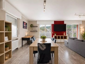 REAL G IMMO a la plaisir de vous présenter en exclusivité ce spacieux duplex situé dans un emplacement au calme absolu de la commune de Rodange.

Le bâtiment de 2003 accueillant ce bien est dans un excellent état et ne présente aucun travaux à prévoir, avec une classe énergétique E/E. Un ascenseur vous mènera tout droit vers votre futur nid douillet.

Ce duplex de plus de 129m2 se compose comme suit : 

- Hall d'entrée pouvant accueillir un dressing complet
- Salon Séjour lumineux complètement ouvert sur une terrasse avec vue dégagée
- Cuisine entièrement équipée et séparée avec accès à une seconde terrasse de 15m2 pouvant accueillir une salle à manger d'été avec espace barbecue, le tout sur une vue dégagée
- 2 WC séparés
- Espace buanderie/cellier
- 3 chambres
- 1 salle de bain avec douche et baignoire
- 1 cave
- 1 GARAGE BOX FERME

Cet appartement a la qualité d’être spacieux, situé au dernier étage, et présente une luminosité sans équivoque.

Toutes les commodités sont proches et à pied (écoles, transports, gare, commerces, médecins,...)

Nous restons à votre disposition pour tout renseignement complémentaire ou visite des lieux au 28 66 39 1.

Les prix s'entendent frais d'agence + TVA inclus.

 ---------- 
REAL G IMMO is pleased to present exclusively this spacious duplex located in an absolutely quiet area of the commune of Rodange.

The building from 2003 housing this property is in excellent condition and requires no work, with an energy class E/E. An elevator will take you straight to your future cozy nest.

This duplex of over 129sqm is composed as follows:

- Entrance hall potentially suitable for a full wardrobe
- Bright living room completely open to a terrace with an unobstructed view
- Fully equipped and separate kitchen with access to a second 15sqm terrace that can accommodate an summer dining room with barbecue area, all with an unobstructed view
- 2 separate toilets
- Laundry/pantry room
- 3 bedrooms
- 1 bathroom with shower and bathtub
- 1 cellar
- 1 CLOSED GARAGE BOX

This apartment is spacious, located on the top floor, and offers unmistakable brightness.

All amenities are nearby and within walking distance (schools, transportation, train station, shops, doctors,...)

We remain at your disposal for any additional information or visit the premises at 28 66 39 1.

Prices include agency fees + VAT.