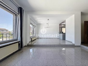 Immo-contact vous propose à la vente, dans une maison bi-familiale libre des 3 cotés, ce magnifique duplex de +/− 130m²situé dans un quartier très calme à Bascharage, avec une belle terrasse de 33m², un jardin privée de +/−170m², 3 chambres, balcon et un garage.

Apportant beaucoup de luminosité, le bien se compose comme suit:

RDC :

- hall d'entrée accès garage
- WC séparé
- Débarras
- Chambre ou bureau
- Buanderie avec espace de rangement et accès extérieur
- Terrasse et jardin

A l'étage :

- hall de nuit
- 2 chambres à coucher avec accès balcon
- Cuisine équipée ouverte 
- salon avec espace salle à manger et cheminée

Pour compléter ce bien :

garage box, terrasse et jardin privé à l'arrière du bâtiment.

A savoir:

- Chauffage au gaz (chaudière Buderus)

Libre de suite

Proche de toutes commodités, transport en commun, accès autoroutes, commerces, crèches, écoles, maisons relais et infrastructures sportives.

A découvrir rapidement !

Visites possibles en semaine et le samedi.

Pour toutes informations contactez-moi au +352 621 391 355.

Estimation de votre bien (sous 48h), contactez-nous au +352 26 311 992 ou sur info@immocontact.lu.

 ---------- 
Immo-contact offers for sale, in a two-family house free on 3 sides, this magnificent duplex of +/− 130m² located in a very quiet area in Bascharage, with a beautiful terrace of 33m², a private garden of +/−170m², 3 bedrooms, balcony and a garage.

Bright and airy, the property is composed as follows:

GROUND FLOOR :

- entrance hall with garage access
- separate WC
- Storeroom
- Bedroom or study
- Laundry room with storage space and outside access
- Terrace and garden

First floor :

- night hall
- 2 bedrooms with balcony access
- Open-plan fitted kitchen 
- living room with dining area and fireplace

To complete this property :

garage box, terrace and private garden at the rear of the building.

Good to know:

- Gas heating (Buderus boiler)

Available immediately

Close to all amenities, public transport, freeway access, shops, crèches, schools, maisons relais and sports facilities.

A must-see!

Visits possible on weekdays and Saturdays.

For further information, please contact me on +352 621 391 355.

For an estimate of your property (within 48 hours), contact us on +352 26 311 992 or info@immocontact.lu.