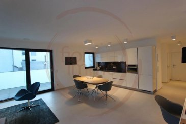 Nous avons le plaisir de vous proposer un un bel appartement en location, d'une surface d'environ  64m2, meublé et entièrement équipé, il se compose comme suit:

- Cuisine équipée ouverte sur living et salle à manger ;
- 1 Chambre ;
- Salle de douche avec toilette ;
- Terrasse meublée d’environ 8m2 ; 
- Buanderie équipée (lave linge/sèche linge)
- Garage et cave en option.

Prix locations :
1 mois : 2.400EUR
2/6 mois : 2.300EUR
> 7 mois : 2.200EUR
Parking : 150EUR

Charges comprises (service de nettoyage, électricité, wifi, télévision...)

Frais d'agence à la charge de la partie Locataire : 1 mois de loyer + 17% TVA. 

Pour plus de renseignements, veuillez contacter l'agence.<br />Wir haben das Vergnügen, Ihnen eine schöne Wohnung zu vermieten, mit einer Fläche von ca. 64m2, möbliert und komplett ausgestattet, es besteht wie folgt:

- Offene Küche mit Wohnzimmer und Esszimmer;
- 1 Zimmer;
- Duschraum mit Toilette;
- Möblierte Terrasse von ca. 8m2; 
- Ausgestatteter Waschraum (Waschmaschine/Wäschetrockner)
- Garage und Keller.

Einschließlich Nebenkosten (Reinigungsservice, Strom, WLAN, Fernseher usw.)

Agenturkosten zu Lasten des Mieterteils: 1 Monat Miete + 17% MwSt. 

Für weitere Informationen wenden Sie sich bitte an die Agentur.<br />We are pleased to offer you a beautiful apartment for rent, with an area of about 59m2, furnished and fully equipped, it consists as follows:

- Kitchen equipped open to living and dining room;
- 1 House;
- Shower room with toilet;
- Terrace of about 11m2; 
- Equipped laundry (washing machine/dryer)
- Garage and cellar optional.

Rental prices :
1 month : 2.400EUR
2/6 month : 2.300EUR
> 7 month : 2.200EUR
Parking : 150EUR

Charges included (cleaning service, electricity, wifi, television...)

Agency fees payable by the Tenant : 1 month's rent + 17% VTA.

For more information please contact the agency.