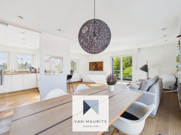 Situé à Walferdange (40, rue GD Charlotte), au calme, à 10 min. de Kirchberg et du centre, dans une résidence de trois unités, ce spacieux penthouse rénové en 2020 dispose d'une surface nette ± de 100 m². Il se compose comme suit :

Au 2ème et dernier étage, un palier de ± 8 m² dessert un salon de ± 34 m² (avec balcon de ± 4 m²) avec une cuisine séparée de ± 8 m² ; trois chambres de ± 10, 12 et 14 m² ; une salle de douche de ± 5 m² (douche, double vasque, wc) ; un débarras (avec l'emplacement pour la machine à laver) et un wc séparé. 

Au rez-de-chaussée : un jardin privatif (de ± 50 m²), aménagé avec une terrasse en bois et une pergola, un garage (avec porte électrique) et une cave de ± 6 m² complètent l'offre.

Visite virtuelle sur demande. 

Détails complémentaires :

· Jardin privatif, aménagé ;
· Dernier étage avec vue dégagée ;
· Rénovation complète en 2020 ;
· Rangements et meubles sur mesure ;
· Chaudière à gaz ;
· Chauffage au sol au salon et à la cuisine ;
· Parquet massif ;
· Charges 400 euros ;
· Toiture en ardoise ;
· Situation recherchée, quartier résidentiel calme à 10 min. des institutions européennes de Kirchberg et du centre-ville de Luxembourg ;
· Gare de Walferdange à 5 min. à pied ;
· Commerces (Cactus, Delhaize?) et services (centre médical, pharmacie, garage Losch?) accessibles à pied ;
· Piste cyclable et plusieurs aires de jeux à proximité directe.

Agent responsable: Katia Gravière au 661 33 29 82 ou katia@vanmaurits.lu