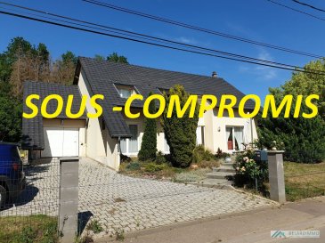 Belardimmo Mondorf-les-Bains vous propose une magnifique Maison individuelle d'environ 170m² de 1999, sur un terrain de 11 ares 08 ca arboré et clôturé, située à Gandren, aux abords d'un ruisseau .

La maison est composée comme suit :

RDC :

- Hall d'entrée avec  placard
- une cuisine équipée Fermée
- Grand salon-séjour.
- Une chambre avec parquet massif
- Un dressing
- une Salle de bain (baignoire et douche)
- Un WC séparé 
- Garage une voiture avec accès extérieur 
- Une Buanderie

A l?étage :

- Une mezzanine pouvant servir de bureau
- 3 grandes chambres avec parquet massif et grandes 
  fenêtres
- un bureau
- un WC séparé
- une salle de douche


Equipements :

- chaudière fioul
- Chauffage au sol
- double vitrage
- volets électriques 
- terrasse 35m²
- parking extérieur 3/4 voitures
- Abris de jardin
- Grand jardin

La maison est dans un endroit calme et entouré de verdure, à 5min de la frontière Luxembourgeoise Mondorf-les-Bains où se situe aussi l'autoroute, et divers commerces ainsi que l?École internationale.

Pour plus d'information contacté monsieur Kempf David au  00 352 621 631 841 ou par mail David.kempf16@gmail.com

A voir Absolument!
Ref agence :DK133