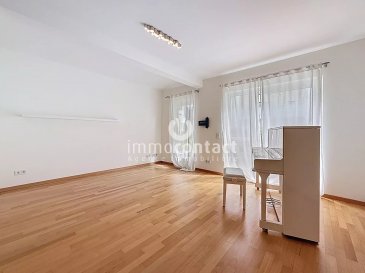 L'agence immobilière Immo-Contact vous propose ce superbe appartement de +/− 64m² situé à Luxembourg-Beggen.

Situé dans un quartier calme et résidentiel, tout en étant à proximité immédiate de toutes les commodités. Vous profitez d’un accès rapide au centre-ville, aux commerces, écoles, transports en commun et axes autoroutiers. Un cadre de vie équilibré entre tranquillité et praticité, idéal pour une vie quotidienne confortable ou un investissement sécurisé.

L'appartement, au rez-de-chaussée d'une résidence de 2008, se compose comme suit :

- Hall d'entrée
- Salon avec espace salle à manger et accès sur la première terrasse exposée Ouest
- Cuisine équipée ouverte
- 2 chambres à coucher dont une avec accès sur la deuxième terrasse exposée Est
- Salle de bain avec baignoire et WC

Une cave et un parking intérieur viennent compléter ce bien.

À savoir :
- Aucuns travaux à prévoir
- Disponibilité immédiate
- Façade restaurée en 2025
- Local vélos

Visites possibles en semaine et le samedi.

Pour toute information, contactez-moi au +352 621 794 938.
Estimation gratuite de votre bien sous 48h : +352 26 311 992 ou info@immocontact.lu

 ---------- 
Immo-Contact estate agency offers you this superb 64m² flat in Luxembourg-Beggen.

Situated in a quiet, residential area, yet within easy reach of all amenities. You'll enjoy fast access to the city centre, shops, schools, public transport and motorways. The perfect balance of tranquillity and practicality, ideal for a comfortable daily life or a secure investment.

The flat, on the ground floor of a 2008 residence, comprises the following rooms:

- Entrance hall
- Living room with dining area and access to the first west-facing terrace
- Open-plan fitted kitchen
- 2 bedrooms, one with access to the second east-facing terrace
- Bathroom with bath and WC

A cellar and indoor parking complete this property.

Good to know:
- No work required
- Immediate availability
- Façade restored in 2025
- Bike shed

Visits possible on weekdays and Saturdays.

For further information, please contact me on +352 621 794 938.
Free valuation of your property within 48 hours: +352 26 311 992 or info@immocontact.lu