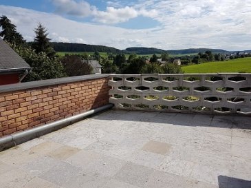 Gros-oeuvre fermé pouvant être aménagée au goût de toute personne!

Finitions à faire:

Carrelage (déjà dans le prix), portes intérieures, sanitaires, peinture!
