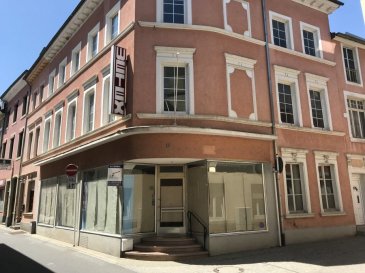 <br>!!!!!!!!!!! Avis aux promoteurs /Occasion à ne pas rater !!!!!!!!<br><br>ImmoNordStrooss à l\'honneur de vous presenter cette immeuble de rapport d\'une superficie de 430m2 sur 3 étages  ou il y a possibilité de faire trois appartements louer par chambres (8 chambres +grenier) avec locale commerciale de 90m2 ou deux de 70m2+20m2.<br>Nombreuses possibilités d\'aménagement pour particuliers ou investisseurs.<br>( Étude de faisabilité disponible) <br><br>Pour plus de renseignements veuillez nous contacter au 661 791 504.