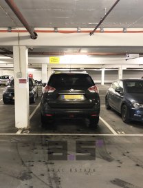 A.S. Real Estate vous propose 

AL : 
Überdachter Parkplatz zu vermieten.
Er befindet sich in einer unterirdischen Garage, unter dem Smatch Supermarkt.

In der Nähe befinen sich zwei Bushaltestellen :

- Sandweiler Kontrollstatioun, 4 Min (350M)
Linie 122 Richtung Senningenberg
Linie 150 und 160 (RGTR) Luxemburg-Banhof/Rocade - Howald
Linie 151 und 161 (RGTR) Richtung Limpertsberg

- Sandweiler Kiirch, 6 Min (450M)
Linie 158 et 159 et 184 (RGTR) Richtung Kirchberg

Für weiter Informationen oder für ein Termin können Sie uns an folgende Nummer erreichen (+352) 621273737.

FR : 
Emplacement de parking couvert à louer.
Il se trouve dans un garage souterrain, situé en-dessous du supermarché Smatch.

Deux arrêts de bus se situent à proximité :

- Sandweiler Kontrollstatioun, 4 min (350m)
Ligne 122 vers Senningenberg
Ligne 150 et 160 (RGTR) Luxembourg-Gare/Rocade - Howald
Ligne 151 et 161 (RGTR) vers Limpertsberg

- Sandweiler Kiirch, 6min (450m)
Ligne 158 et 159 et 184 (RGTR) vers Kirchberg

Pour de plus amples informations ou pour convenir d'une visite, n'hésitez pas à nous contacter au (+352) 621 274 674 ou à info@as-estate.lu.