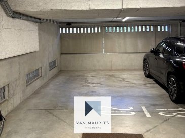 Situé rue Laurent Ménager à Pfaffenthal à deux pas du funiculaire pour l'accès au Kirchberg et de l'ascenseur menant au centre ville cet emplacement de parking de 15 m² carré dans une résidence récente avec accès par télécommande est mis à la vente.

Contact 

Maurits van Rijckevorsel  
Tél : +352 621 198 891  
maurits@vanmaurits.lu
