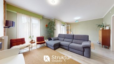 appartement 4 pièces. Appartement F4 - 90 m2 - 2 Chambres - Salon/Séjour avec Balcon - Cave et Garage

 +++En exclusivité +++ VISITE VIRTUELLE SUR DEMANDE +++
 Idéalement situé sur les hauteurs de Metz Queuleu, à proximité immédiate des commerces, des écoles et à seulement 15 minutes à pied du centre-ville et de la gare, cet appartement lumineux de 90 m2 au 1er étage avec ascenseur d'une résidence bien entretenue et sécurisée, vous séduira par son confort, sa luminosité et sa vue dégagée.
 L'entrée s'ouvre sur un hall accueillant qui comprend un espace bureau délimité par une claustra en bois, idéal pour le télétravail. Depuis ce hall, vous accédez également à un WC indépendant avec lave-mains et à un espace de rangement avec placards.
 Le salon-séjour spacieux et lumineux de 27 m2 offre un accès direct à une terrasse couverte exposée Sud-Ouest. Cet espace convivial, baigné de lumière naturelle, est parfait pour profiter de moments de détente ou recevoir des invités.
 La cuisine, entièrement équipée, comprend un piano de cuisson avec gazinière et four, un lave-vaisselle, un îlot central et de nombreux rangements.
 Côté nuit, un dégagement mène à deux chambres aux surfaces généreuses (10 m2 et 15,7 m2), idéales pour une famille ou un couple recherchant un espace supplémentaire. 
 La salle de bains est aménagée avec goût, équipée d'un meuble vasque, d'un placard et d'une porte coulissante pour un gain de place optimal.
 L'appartement dispose également d'une cave et d'un garage, garantissant des solutions de stockage et de stationnement pratiques. 
 Situé dans une résidence calme et parfaitement entretenue avec ascenseur et entourée d'un parc clos et arboré, il bénéficie d'une vue dégagée et agréable.
 Le chauffage collectif au gaz est inclus dans les charges de copropriété, s'élevant à 234 EUR par mois. 
  De plus, des travaux de rénovation énergétique, comprenant une nouvelle façade isolante et des fenêtres, ont été votés et seront entièrement pris en charge par le vendeur.
 La copropriété se compose de 278 lots, dont 84 lots principaux.
 DPE : D/E
 Quote part charges annuelles : 2816 EUR 
 N'attendez plus pour venir découvrir ce bel appartement fonctionnel et agréable à vivre, idéal pour une famille ou un couple en quête d'espace et de luminosité. Pour plus d'informations ou pour organiser une visite, contactez-nous dès aujourd'hui !