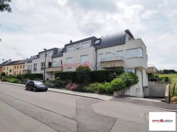 Immo Losch vous propose à la location cet appartement meublé de 52 m², situé au 1er étage avec ascenseur d'une résidence implantée dans une rue calme de Luxembourg-Cessange.

Le quartier de Cessange est apprécié pour son environnement résidentiel tout en bénéficiant d'une excellente connexion avec les principaux pôles de la capitale. La Cloche d'Or et le Ban de Gasperich sont accessibles en quelques minutes, tout comme le centre-ville de Luxembourg, Leudelange et Strassen.

Description du logement :
 - Hall d'entrée
 - Séjour lumineux
 - Cuisine ouverte
 - Chambre à coucher avec parquet
 - Salle d'eau avec WC
 - Débarras
 - Balcon de 4,4 m²
 - Emplacement de parking intérieur (système lift)

Mobilier inclus :
Salon : canapé, armoire, table avec 6 chaises, lustre
Chambre : lit et armoire

Disponible à partir du 1er octobre

Conditions financières :
Loyer : 1 950 € / mois
Charges : 250 € / mois
Caution : 2 mois de loyer
Frais d'agence : 1 140,75 € TTC

Pour toute information complémentaire ou pour organiser une visite, contactez Immo Losch :
Tél. : +352 26 53 26 11
 E-mail : info@immolosch.lu

 ---------- 
Immo Losch offers this 52 m² furnished apartment for rent, located on the 1st floor with elevator of a residence situated on a quiet street in Luxembourg-Cessange.

The Cessange neighborhood is appreciated for its residential environment while benefiting from excellent connections to the main hubs of the capital. Cloche d'Or and Ban de Gasperich are accessible in a few minutes, as well as the city center of Luxembourg, Leudelange, and Strassen.

Property description:
 - Entrance hall
 - Bright living room
 - Open kitchen
 - Bedroom with parquet flooring
 - Bathroom with WC
 - Storage room
 - 4.4 m² balcony
 - Indoor parking space (lift system)

Included furniture:
Living room: sofa, wardrobe, table with 6 chairs, chandelier
Bedroom: bed and wardrobe

Available from October 1

Financial conditions:
Rent: €1,950 / month
Charges: €250 / month
Deposit: 2 months' rent
Agent fee: €1,140.75 including tax

For any additional information or to schedule a visit, contact Immo Losch:
Phone: +352 26 53 26 11
Email: info@immolosch.lu