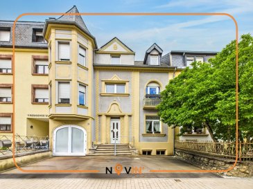 Novin' Real Estate vous présente

À la vente, joli duplex situé à Mondorf-les-Bains, offrant une surface habitable de 105 m² pour une surface brute de 154 m². Réparti sur deux niveaux (rez-de-chaussée et premier étage), ce bien rénové en 2012 dispose d'espaces de vie agréables et lumineux et d’une magnifique terrasse.

Le bien se distingue comme suit :

    Rez-de-chaussée :

        Un hall d'entrée

        Salle à manger avec cheminée, accès à un balcon et à une grande terrasse

        Cuisine équipée

        Salon

        WC séparé

    Premier étage :

        Deux chambres, dont une avec accès à un balcon

        Salle de bains

    Annexes :

        Cave

        Parking extérieur

Caractéristiques techniques :

        Surface habitable : 105 m²

        Surface brute : 154 m²

        Duplex sur deux niveaux : rez-de-chaussée + 1er étage

        Rénovation : 2012

        Fibre optique installée

        Cheminée dans la salle à manger

        Charges mensuelles : 150 €

À propos de Mondorf-les-Bains :

Mondorf-les-Bains est une commune située dans le sud-est du Luxembourg, proche des frontières française et allemande. Elle est reconnue pour son Domaine Thermal, son casino et ses nombreux espaces verts. La ville dispose d'infrastructures scolaires, sportives et culturelles, ainsi que de commerces de proximité. Les connexions routières et les transports en commun facilitent l’accès à Luxembourg-ville et aux localités voisines.

Visites et informations, contactez :

Novin' Real Estate
+352.26.19.21.1

 ---------- 
Novin' Real Estate präsentiert Ihnen

Zum Verkauf steht ein charmantes Duplex-Apartment in Mondorf-les-Bains mit einer Wohnfläche von 105 m² und einer Bruttogesamtfläche von 154 m². Die auf zwei Ebenen (Erdgeschoss und erstes Obergeschoss) verteilte Immobilie wurde im Jahr 2012 renoviert und bietet helle, angenehme Wohnräume sowie eine wunderschöne Terrasse.

Die Immobilie gliedert sich wie folgt:

Erdgeschoss:

    Eingangsbereich

    Esszimmer mit Kamin, Zugang zu einem Balkon und einer großzügigen Terrasse

    Ausgestattete Küche

    Wohnzimmer

    Separates WC

Erstes Obergeschoss:

    Zwei Schlafzimmer, eines davon mit Zugang zu einem Balkon

    Badezimmer

Nebenräume:

    Keller

    Außenstellplatz

Technische Merkmale:

    Wohnfläche: 105 m²

    Bruttofläche: 154 m²

    Duplex auf zwei Ebenen: Erdgeschoss + 1. Obergeschoss

    Renovierung: 2012

    Glasfaseranschluss vorhanden

    Kamin im Esszimmer

    Monatliche Nebenkosten: 150 €

Über Mondorf-les-Bains:

Mondorf-les-Bains ist eine Gemeinde im Südosten Luxemburgs, nahe der französischen und deutschen Grenze. Bekannt ist sie für ihr Thermalbad, das Casino sowie zahlreiche Grünanlagen. Die Stadt verfügt über schulische, sportliche und kulturelle Infrastrukturen sowie über vielfältige Einkaufsmöglichkeiten. Eine gute Verkehrsanbindung und der öffentliche Nahverkehr ermöglichen einen schnellen Zugang zur Stadt Luxemburg und zu den umliegenden Ortschaften.

Besichtigungen und weitere Informationen:

Novin' Real Estate
+352.26.19.21.1

 ---------- 
Novin' Real Estate presents

For sale: charming duplex located in Mondorf-les-Bains, offering 105 m² of living space and a total gross surface area of 154 m². Spread over two levels (ground floor and first floor), this property was renovated in 2012 and features bright, pleasant living spaces and a magnificent terrace.

The property is arranged as follows:

Ground floor:

    Entrance hall

    Dining room with fireplace, access to a balcony and a spacious terrace

    Fully equipped kitchen

    Living room

    Separate toilet

First floor:

    Two bedrooms, one of which has access to a balcony

    Bathroom

Annexes:

    Cellar

    Outdoor parking space

Technical specifications:

    Living area: 105 m²

    Gross surface area: 154 m²

    Duplex on two levels: ground floor + first floor

    Renovation: 2012

    Fibre optic connection installed

    Fireplace in the dining room

    Monthly service charges: €150

About Mondorf-les-Bains:

Mondorf-les-Bains is a municipality located in the southeast of Luxembourg, near the French and German borders. It is renowned for its Thermal Domain, its casino, and its many green spaces. The town offers educational, sports and cultural infrastructure, as well as local shops. Excellent road connections and public transport ensure easy access to Luxembourg City and the surrounding areas.

For viewings and further information, please contact:

Novin' Real Estate
+352.26.19.21.1