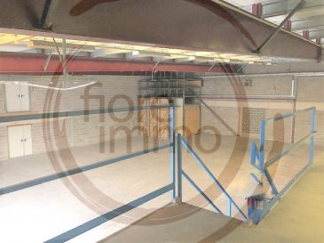 Nous avons le plaisir de vous proposer à la location un dépôt à l\'état brut, idéal pour commerces et bureaux qui nécessitent de grandes surfaces pour stockage<br><br>Situé dans la commune de Steinsel, exceptionnellement connecté avec la ville de Luxembourg et le nord du pays, il bénéficie d\'un très bon potentiel tant au niveau largeur que longueur .<br><br>Possibilité de diverses places de parking extérieurs et intérieur ; alentour du magasin il y a la possibilité de se garer gratuitement.<br><br>Détails :<br>- Durée du bail à convenir;<br>- 3 mois de garantie bancaire.<br><br>Frais d\'agence à la charge de la partie Locataire : 1 mois de loyer + 17% TVA. <br><br>Pour plus de renseignement veuillez contacter l\'agence.<br /><br />Wir haben das Vergnügen, Ihnen ein Depot im Rohzustand anzubieten, ideal für Geschäfte und Büros, die große Lagerflächen benötigen<br><br>Das Hotel liegt in der Gemeinde Steinsel, außergewöhnlich verbunden mit der Stadt Luxemburg und dem Norden des Landes, es verfügt über ein sehr gutes Potenzial sowohl in der Breite als auch in der Länge.<br><br>Möglichkeit der verschiedenen Parkplätze im Freien und innen; In der Nähe des Ladens gibt es die Möglichkeit, kostenlos zu parken.<br><br>Details:<br>- Zu vereinbarenden Mietvertrag;<br>- 3 Monate Bankgarantie.<br><br>Agenturkosten zu Lasten des Mieterteils: 1 Monat Miete + 17% MwSt. <br><br>Für weitere Informationen wenden Sie sich bitte an die Agentur.<br><br /><br />We are pleased to offer you for rental a raw deposit, ideal for shops and offices that require large areas for storage.<br><br>Located in the municipality of Stensel, exceptionally connected with the city of Luxembourg and the north of the country, it benefits of very good potential both in terms of width and length.<br><br>Possibility of various outdoor and indoor parking spaces; around the store there is the possibility to park for free.<br><br>Details:<br>- Duration of the lease to be agreed;<br>- 3 months bank guarantee.<br><br>Agency fees payable by the Tenant : 1 month\'s rent + 17% VTA.<br><br>For more information, please contact the agency.