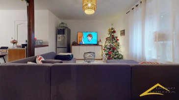 L'agence IMMO LORENA de Pétange a choisi pour vous cette MAISON JUMELLE à FILLIERES (FR) 

Elle se compose de la manière suivante :

â€¨- Le Hall d'entrée de 3 m2
- La cuisine équipée
- Le double living de 40 m2
- Un Garage pour une voiture faisant 21,40 m2
- Une cave de 15,40 m2

Au premier étage:

- Le hall de nuit de 5,55 m2
- Quatre Chambres de:  1ère Chambre de 19,38 m2, 2ème Chambre 15,45 m2, 3ème Chambre de 13,05 m2 et la 4ème Chambre de 13,50 m2
- Une salle de bain de 4,21 m2
-Et le WC séparé de 1,38 m2
â€¨â€¨

3% du prix de vente à la charge de la partie venderesse + TVA
Pas de frais pour le futur acquéreur.

Pour tout contact:
Joanna RICKAL: +352 621 36 56 40
Vitor Pires: +352 691 761 110

L'agence Immo Lorena est à votre disposition pour toutes vos recherches ainsi que pour vos transactions LOCATIONS ET VENTES au Luxembourg, en France et en Belgique. .