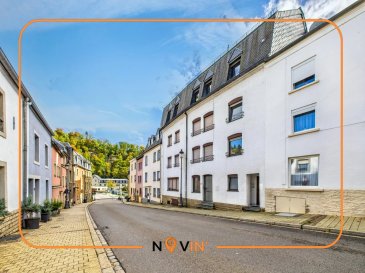 Paco Perez et Novin' Real Estate vous présentent un triplex à vendre situé à la Montée de Clausen, Luxembourg-Ville. 

Ce bien est implanté dans un secteur recherché du centre, à proximité immédiate des commerces, transports et établissements scolaires. 

Le triplex de 105m2 habitable se compose de trois niveaux habitables, d’une cave en sous-sol et d’un agencement fonctionnel permettant un usage résidentiel ou locatif.

Le bien se distingue comme suit :

Au rez-de-chaussée se trouvent une cuisine, un débarras, une chambre, un salon et un toilette.
Le sous-sol comprend une cave.
Au premier étage, une salle de bains et une chambre.
Au deuxième étage, une salle de bains et une chambre.

Le bien dispose d’un chauffage au gaz et de fenêtres à double vitrage. 

Le montant potentiel du loyer pour les trois chambres est estimé à 3 000 euros par mois.

Le bien se situe dans le quartier de Clausen, un secteur central de la capitale luxembourgeoise, connu pour son histoire et ses bâtiments anciens réhabilités. Le quartier accueille aujourd’hui des résidences, des bureaux et plusieurs établissements de restauration. Clausen est facilement accessible depuis le centre-ville et Kirchberg, et bénéficie de bonnes liaisons de transport. Les commerces de proximité, les espaces de loisirs et les écoles contribuent à la fonctionnalité du quartier pour un usage résidentiel.

Visites et informations, contactez : Paco Perez / Novin' Real Estate / 00.352.26.19.21.1

 ---------- 
Paco Perez and Novin' Real Estate present a triplex for sale located on Montée de Clausen, Luxembourg City.

The property is situated in a sought-after central area, within close proximity to shops, public transport, and schools.

The triplex of 105m2 (living area) consists of three habitable levels, a basement cellar, and a functional layout suitable for residential or rental use.

The property is composed as follows:

On the ground floor: a kitchen, a storage room, a bedroom, a living room, and a toilet.
In the basement: a cellar.
On the first floor: a bathroom and a bedroom.
On the second floor: a bathroom and a bedroom.

The property is equipped with gas heating and double-glazed windows.

The potential rental income for the three bedrooms is estimated at 3,000 euros per month.

The property is located in the Clausen district, a central area of the Luxembourg capital known for its history and renovated heritage buildings. The district now features residential units, offices, and several restaurants. Clausen is easily accessible from both the city center and Kirchberg and benefits from excellent transport connections. Local shops, leisure spaces, and schools contribute to the convenience of this neighborhood for residential use.

Viewings and information, contact: Paco Perez / Novin' Real Estate / 00.352.26.19.21.1