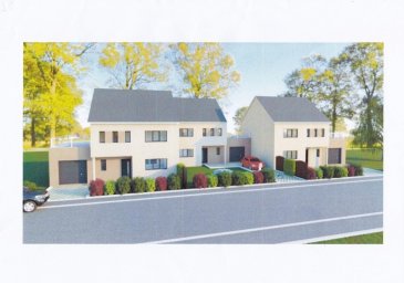 Vous souhaitez devenir propriétaire d'une maison neuve en construction traditionnelle pour un prix raisonnable ?   

Carine Lecomte, RE/MAX Real Estate Services, spécialiste de l'immobilier au Grand-Duché de Luxembourg, vous propose à la vente 3 maisons unifamiliales EN FUTURE CONSTRUCTION situées dans le joli village de Boevange (commune de Wincrange). 

Terrain avec ou sans contrat de construction d'une surface totale de 16,06 ares. Ce terrain est divisé en 3 parcelles de : 5,72 ares û 5,40  ares û 4,94 ares.

Chaque maison d'une surface habitable de 120 m² dispose : d'un local technique, un sous-sol, un RDC avec hall d'entrée, WC séparé, salon/séjour/cuisine et un garage pour une voiture, un 1er étage avec 3 chambres, une salle de douche et une salle de bain.

Menuiserie extérieure en PVC à haute performance énergétique et triple vitrage isolant avec lame de gaz Argon.

Volets avec commandes motorisées.

Pompe à chaleur air/eau û  Chauffage au sol avec régulation individuelle de la température par thermostats dans chaque pièce.
Capteur solaire en toiture û VMC double flux.

Le cahier des charges n'est pas figé et peut être modifié.

Prix annoncé avec un taux de TVA à 3% : 348.140 euros (hors quote-part terrain).

Le village de Boevange est situé au Nord de Luxembourg à 10 km de Clervaux et à 10 min de Pommerloch et son centre commercial ouvert tous les jours de l'année. 

Contact :
Carine Lecomte
carine.lecomte@remax.lu
+352 621 689 637



Ref agence :5095748