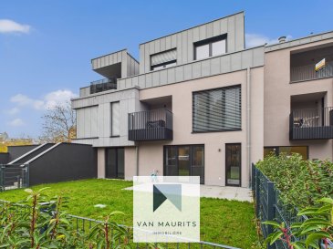 Located in Ersange (municipality of Bous-Waldbredimus), this superb ground floor apartment of ±79 m² is part of a modern residence built in 2019. Facing southwest, it boasts a large terrace and a private garden, offering a bright, contemporary, and peaceful living environment in a green residential area.

Layout :

Living space : ±37 m² including living room, dining room, and fully equipped open kitchen Siemens

Exterior : terrace of ±19 m² extended by a private garden of ±80 m²

Bedrooms : two bedrooms (±13 m² and ±15 m²), the larger one with integrated dressing

Bathroom : Italian shower, WC, sink, and towel dryer

Annexes : separate WC, entrance hall, and cloakroom

Basement :

Private cellar (±7 m²)

Common laundry room

Double indoor parking space (±28 m²) with electric sockets

Assets and comfort :

Quality finishes : tiled floors, painted walls, triple-glazed aluminum frames, electric blinds, mosquito nets, and anti-burglary glazing

Gas floor heating and double flow ventilation (VMC)

Energy passport : A?B

Environment :

Quiet and green neighborhood, in immediate proximity to schools, daycares, bus stops, and the Oetrange train station.
Quick access to cycling paths, hiking trails, and highways.

For more information :
Maurits van Rijckevorsel
+352 621 198 891
maurits@vanmaurits.lu