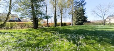 TERRAIN plat de 9a27 – HOLLING

Nous VENDONS à HOLLING (57220), 
sur l’axe BOUZONVILLE/BOULAY-MOSELLE, 

un superbe terrain à bâtir, parfaitement plat, très joliment arboré.  
Il s’ouvre sur la rue principale sur une largeur de 19 ml environ, et offre une façade de 45 ml environ sur la rue des Eglantines. 

Situé hors lotissement, il est libre de constructeur. 
Les viabilisations se trouvent à proximité immédiate. 
Etude de sol sur demande. 

CONTACT :
Gérard STOULIG – Agent commercial EI
Au : 06 03 40 33 55  -  agenceabel@gmail.com