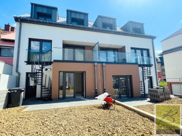 Nouvelle Maison en cours de finition à Bettembourg.
La maison possède une surface habitable de 140 m2 et se compose comme suit:

Au rez-de-chaussée
- Hall d'entrée
- Buanderie/ Chaufferie
- Espace loisir
- Salle de bain
- Garage pour 2 voitures
- Jardin et terrasse

Au 1er étage
- Hall d'entrée
- Séjour
- Cuisine/ Salle à manger
- WC séparé
- Balcon

Au 2ème étage
- Hall d'entrée
- 3 Chambres à coucher
- 2 Salles de bains
- Dressing


La maison possède aussi des équipements divers tel que le chauffage au sol, fenêtres triples vitrages avec store, pompe à chaleur, VMC, système d'alarme, etc..

La maison est actuellement terminée à 90%.

Pour tout complément d'information, n'hésitez pas à nous contacter par téléphone au 28 77 88 22.

Nous sommes également disponibles pour organiser les visites le samedi !

Nous sommes, en permanence, à la recherche de nouveaux biens à vendre (des appartements, des maisons et des terrains à bâtir) pour nos clients acquéreurs.

N'hésitez pas à nous contacter si vous souhaitez vendre ou échanger votre bien, nous vous ferons une estimation gratuitement.
Ref agence : 308