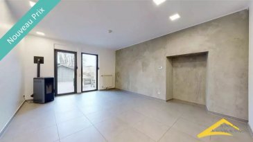 !!!!!COUP DE COEUR!!!!!

Votre agence IMMO LORENA de Pétange, partenaire de la CHAMBRE IMMOBILIERE DE Luxembourg a choisi pour vous une très belle maison mitoyenne A VENDRE, idéalement située à Sanem,  avec une superficie habitable de 120 m2, elle se compose comme suit :

Rez-de-chaussée:

- Hall d'entrée de 5 m2
- Un WC séparé
- Une magnifique cuisine séparée toute équipée de 9 m2
- Salon avec cheminée de 27 m2 donnant accès une magnifique terrasse de 43 m2

Premier étage: 

- Hall de nuit de 2,19 m2
- Une chambre de 14 m2
- Chambre parentale de 18 m2 avec salle de douche avec baignoire

Deuxième étage:

- Hall de 3 m2
- Salle de douche
- Une chambre légèrement mansardée de 13 m2
- Deuxième chambre légèrement mansardée de 13 m2
- Mezzanine de 5m2

Caractéristiques de la maison :

-  Maison construite en 1953 complètement rénovée en 2013(canalisation, électricité, conduites d’eau, façade, installation d’un poêle aux pellets).
-  
-  Double vitrage avec châssis en pvc de 2012
-  Chaudière Viessmann installée en 2014.
-  La maison se situe dans une zone à proximité de toutes commodités.
-  Toiture en ardoise naturelle (+-2010).

À VOIR ABSOLUMENT!!!!


Pour tout contact: 
Joanna Corvina +352 621 36 56 40 (FR)
Vitor Pires +352 691 761 110 (PT, FR, IT, UK)

L'agence ImmoLorena est à votre disposition pour toutes vos recherches ainsi que pour vos transactions LOCATIONS ET VENTES au Luxembourg, en France et en Belgique. Nous sommes également ouverts les samedis de 10h à 19h sans interruption.