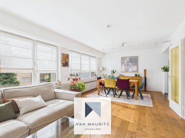 Ce lumineux appartement de charme se situe au cœur d'Howald (23, Ceinture des Rosiers), au deuxième étage d'une petite résidence de 2 unités. Il a fait l'objet d'une rénovation complète en 2012. Il dispose d'une surface habitable de ± 84 m² plus 2 balcons et se compose comme suit :

d'un hall d'entrée de ± 8 m² avec un grand dressing encastré, d'un salon/salle à manger de ± 29 m² (orienté ouest), d'une cuisine semi-ouverte de ± 9 m², équipée et aménagée, avec un accès au premier balcon, de deux chambres de ± 14 m² (avec sortie au deuxième balcon) et de 16 m², d'une salle de douche de ± 4 m² (douche italienne, lavabo, meuble encastré) et d'un wc séparé (avec lave-mains). 

L'offre comprend également une cave de ± 4 m², un garage privé de ± 22 m² et un emplacement devant le garage.

Généralités :

· Rénovation complète en 2012 ;
. CPE *F-F* ; 
· Placards intégrés à l'entrée ;
· Exposition ouest, très lumineux ;
· Petite résidence de 2 unités ;
· Chaudière au gaz ;
· Double vitrage, châssis PVC, volets électriques ;
· Jardin privé ; 
· Sol en parquet, carrelage ;
· Cave, garage fermé, emplacement extérieur ;
· Toiture en ardoises ;
. Visite virtuelle sur demande. 

Agent responsable : Katia Gravière au 661 33 29 82 ou katia@vanmaurits.lu