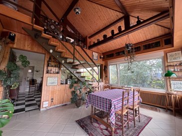 Maison lumineuse et pleine de charme sur Thionville Guentrange. Située en fond d'impasse, cette maison de 160 m2 au sol, vous offre un cadre de vie et de vue verdoyant sur un terrain généreux de 25 ares.
Ses points forts : quartier résidentiel recherché, grande superficie des pièces et beau potentiel pour ceux qui souhaitent personnaliser leur futur cocon, terrain spacieux offrant de nombreuses possibilités aux amateurs d'espaces généreux et de cadre naturel.

Les informations sur les risques auxquels ce bien est exposé sont disponibles sur le site Géorisques : www.georisques.gouv.fr » 
contactez nous pour plus d'informations ou une visite privée :
- K. Moriceau : 06 75 66 99 25
- K. Karas : 06 08 13 19 87 (2.91 % d'honoraires TTC à la charge de l'acquéreur.)