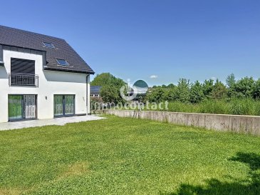 Prestations d'exception pour cette demeure construite en 2016.
Cette magnifique maison familiale offre une luminosité exceptionnelle sur environ 206 m², nichée sur un terrain de 4.45 ares. 
L'espace de vie ouvert au rez-de-chaussée crée une atmosphère accueillante, tandis que le premier étage abrite trois vastes chambres pour la quiétude nocturne.

Idéalement située à Oberpallen, commune de Beckerich, à proximité de la frontière belge et à seulement 30 minutes de Luxembourg-ville. À cinq minutes à pied des écoles et de la crèche, et à trois minutes d'un arrêt de bus. À moins de dix minutes de la gare, du lycée, de la piscine et du Cactus de Rédange. En face du renommé Pall Center, ouvert 7/7.

Disposition intérieure :

Rez-de-chaussée :
- Vaste hall d'entrée
- Cuisine équipée individuelle
- Spacieux séjour donnant sur une terrasse de 36 m² et un jardin orienté Sud-Est, sans vis-à-vis à l'arrière
- Chambre ou bureau de 15.54 m² 

À l’étage :
- Hall de nuit
- 3 chambres à coucher, dont une avec dressing ou bureau
- Salle de bain avec baignoire, douche et fenêtre

Sous-sol :
- Garage
- Salle de sport ou chambre
- Salle de bain avec douche et fenêtre
- Cave
- Chaufferie
- Cuisine 

La maison dispose également d'un grenier aménageable et de 2 emplacements de parking.

Caractéristiques notables :
- Construction aux normes les plus récentes
- Pompes à chaleur
- Chauffage au sol
- Stores électriques
- Disponible rapidement

Pour plus d'informations, contactez-nous au +352 26 311 992.

Estimation de votre bien sous 48h 
Contactez-nous au +352 26 311 992 ou via info@immocontact.lu.<br /><br /> ---------- <br />Exceptional features for this high-end home.

Built in 2016, this magnificent family home offers exceptional luminosity on approximately 206 m², nestled on 4.45 ares of land. 
The open-plan living space on the first floor creates a welcoming atmosphere, while the second floor houses three spacious bedrooms for nocturnal tranquility.

Ideally located in Oberpallen, commune of Beckerich, close to the Belgian border and just 30 minutes from Luxembourg city. A five-minute walk from schools and a crèche, and three minutes from a bus stop. Less than ten minutes from the train station, lycée, swimming pool and Cactus de Rédange. Opposite the renowned Pall Center, open 7/7.

Interior layout:

First floor:
- Large entrance hall
- Individually equipped kitchen
- Spacious living room opening onto a 36 m² terrace and south-east-facing garden, not overlooked to the rear
- 15.54 m² bedroom or study 

First floor:
- Night hall
- 3 bedrooms, one with dressing room or study
- Bathroom with bath, shower and window

Basement :
- Garage
- Sports room or bedroom
- Bathroom with shower and window
- Cellar
- Boiler room
- Kitchen 

The house also has a convertible attic and 2 parking spaces.

Notable features :
- Built to the latest standards
- Heat pumps
- Underfloor heating
- Electric blinds
- Quick availability

For more information, please contact us at +352 26 311 992
Estimate your property within 48 hours 
Contact us on +352 26 311 992 or info@immocontact.lu.