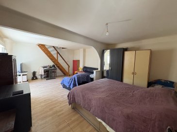 Maison - 100m ². Panetta Immobilier vous propose, 

En exclusivité ! 

Idéal investisseur ou primo-accédant ! 

Dans la commune de Réhon, quartier très calme, 

Une maison mitoyenne d’un côté, sans extérieur ! 

Maison type appartement avec grand garage, un salon/séjour, cuisine séparée, WC séparés. 
À l’étage, 2 chambres et une grande salle de bains (baignoire et WC). 
DVPVC, travaux de rafraîchissement et électricité à prévoir, chauffage gaz. 


Pour plus d’informations, veuillez contacter Monsieur COLSON Emmanuel au +33 7 81 30 24 02.

Les informations sur les risques auxquels ce bien est exposé sont disponibles sur le site Géorisques : www.georisques.gouv.fr