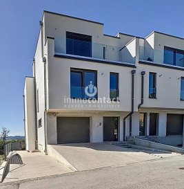 Nouvelle construction, disponibilité immédiate.

Une superbe maison neuve offrant 230m² d'espace habitable, nichée à Bertrange, à proximité de l'école européenne.

Cette demeure spacieuse présente des volumes généreux, comprenant une suite parentale complète avec chambre, espace dressing et salle de bains, ainsi que trois autres chambres à coucher.

Son emplacement idéal à proximité de l'école européenne, des écoles fondamentales, de plusieurs crèches, des arrêts de bus, des Thermes de Strassen et du centre commercial La Belle Etoile en fait un lieu de vie privilégié.

La maison est agencée comme suit :

Rez-de-chaussée :

- Hall d'entrée
- Bureau ou espace de stockage de +/− 33m²
- Toilettes séparées


Au sous-sol: 

- Belle cuisine équipée ouverte
- Séjour donnant accès à la terrasse et au jardin orientés plein sud
- Toilettes séparées
- Chaufferie / Buanderie

Au 1er étage :

- Hall de nuit
- Suite parentale d'environ 40m² avec salle de bains et espace dressing
- Chambre d'environ 16m² 
- Salle de bain avec douche, toilettes et fenêtre

Étage en retrait:

- 2 chambres à coucher d'environ 16m² donnant chacune accès à une terrasse
- Salle de bain avec douche, toilettes et fenêtre


Cette maison est équipée de toutes les commodités modernes et respecte les normes énergétiques les plus récentes.

Pour obtenir plus d'informations, n'hésitez pas à nous contacter au 352 621.75 86 43 ou par e-mail à anastasia.feron@immocontact.lu.

Nous vous fournirons volontiers les plans sur demande.

Nous estimons votre bien sans frais, disponible en 48H.

 ---------- 
New construction.

A superb new house offering 230m² of living space, nestled in Bertrange, close to the European school.

This spacious home boasts generous volumes, including a master suite complete with bedroom, dressing area and bathroom, as well as three other bedrooms.

Its ideal location close to the European school, primary schools, several crèches, bus stops, the Thermes de Strassen and the La Belle Etoile shopping center makes it a privileged place to live.

The house is arranged as follows:

First floor:

- Entrance hall
- +/− 33m² office or storage space
- Separate toilet


Basement level: 

- Open-plan fitted kitchen
- Living room with access to south-facing terrace and garden
- Separate toilet
- Boiler room / Laundry room

1st floor :

- Night hall
- 40m² master suite with bathroom and dressing area
- 16m² bedroom 
- Bathroom with shower, toilet and window

Recessed floor:

- 2 bedrooms of approx. 16m² each with access to a terrace
- Bathroom with shower, toilet and window

This home is equipped with all modern conveniences and complies with the latest energy standards.

For further information, please do not hesitate to contact us on 352 621.75 86 43 or by e-mail at anastasia.feron@immocontact.lu.

We'll be happy to provide you with plans on request.

We'll give you a free valuation of your property, available within 48 hours.