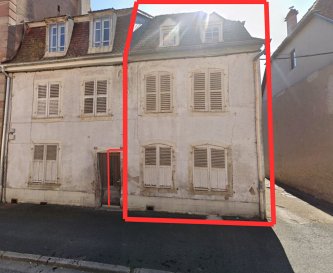 Maisons mitoyennes Fenetrange 5 pièces 60 m². Nord Sud Immobilier vous propose ces deux maisons mitoyennes situées à Fénétrange :

*La maison de droite construite dans les années 1800 est à entièrement rénover. Elle dispose au rez de chaussée d'une entrée/dégagement, 3 pièces et WC. D'un étage avec 3 pièces et accès aux combles.
Cave enterrée.
Dépendance non attenante d'environ 90 m² au sol à l'arrière du bien.
Absence de chauffage.
Bien raccordé au réseau d'assainissement collectif.
Prix de vente : 15 000€ honoraires d'agence inclus.
Réf : 3721

*La maison de gauche dispose d'un rez de chaussée avec entrée principale/dégagement, 2 pièces et WC. D'un étage avec dégagement et 3 pièces et d'un second étage avec 3 pièces.
Cave enterrée.
Dépendance non attenante d'environ 75 m² au sol à l'arrière du bien.
Absence de chauffage.
Bien raccordé au réseau d'assainissement collectif.
Prix de vente : 35 000€ honoraires d'agence inclus.
Réf : 3718

Les informations sur les risques auxquels ce bien est exposé sont disponibles sur le site Géorisques : www.georisques.gouv.fr

Agences Nord Sud Immobilier à Sarreguemines, Diemeringen, Rohrbach les Bitche et Bitche
