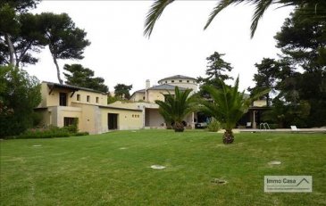 Cascais - Portugal<br><br>AVEZ?VOUS DÉJÀ PENSÉ À AVOIR UNE MAISON AU PORTUGAL? <br><br>Si vous y passez déjà des vacances, pourquoi ne pas y élire domicile?<br>En plus toutes les raisons que vous connaissez déjà, sachez que le Portugal offre des conditions attractives pour votre achat, qu\'il soit à titre personnel ou pour investissement.<br><br>Vous vivez dans un pays avec une grande variété de paysages et d\'environnement à courtes distances, plages avec étendus de sable à perte de vue, montagnes et de plaines dorées, villes cosmopolites et un patrimoine millénaire.<br><br>Saviez-vous que nombres d\'heures de soleil arrive à  atteindre les 3300heures au sud du pays et 1600heures au nord, ce qui correspond aux chiffres les plus élevés en Europe ?<br>Sans oublier les avantages fiscaux pour les pensionnés qui veulent habiter au Portugal.<br>Pas de taxe sur le revenu pendant 10 ans.<br><br>Immo Casa vous propose plus de 500 biens au Portugal des appartements de 75m2 au prix de 50.000Eur à la Villa de 500m2 au prix de 3.500.000Eur, dans des endroits très prisés du Portugal. Financements à 90% par une institution financière Portugaise.<br><br>Du Nord au Sud du Portugal en passant par le Centre et le Littoral, des maisons et appartements dans des villes à l\'intérieur, comme des maisons et appartements au bord de la mer. <br><br>Quelques villes, Braga, Porto, Coimbra, Nazaré, Figueira da Foz, Campo-Maior, Portalegre, Setúbal(Troia), Lisboa, Cascais, Estoril, Faro, Olhão, Albufeira et beaucoup d\'autres.<br><br>Vous pouvez nous envoyer votre recherche quelle type de bien et votre budjet et on se fera un plaisir à vous le trouver.<br><br>YOU HAVE ALREADY THOUGHT TO HAVE A HOUSE IN PORTUGAL?<br><br>If you already have your holiday, why not take up residence?<br>In addition to all the reasons you already know, know that Portugal offers attractive conditions for purchasing, whether for personal use or for investment.<br><br>You live in a country with a wide variety of landscapes and short distances environment, with extensive beaches of sand out of sight, mountains and golden plains, cosmopolitan cities and ancient heritage.<br><br>Did you know that numbers of hours of sunshine reaches 3300hours reach the south of the country and 1600hours north, which corresponds to the highest figures in Europe?<br>Not to mention the tax benefits for pensioners who want to live in Portugal.<br>No tax on income for 10 years.<br><br>Immo Casa Real Estate offers you more than 500 properties in Portugal.<br>From the 75m2 apartments priced at 50.000Eur to 500m2 villa priced at 3.500.000Eur in highly desirable locations in Portugal.<br>90% financing by Portuguese Financial Institution.<br><br>From North to South of Portugal in passing by the Centre and Littoral, houses and apartments in cities both inside houses and apartments by the sea.<br><br>Some cities, Braga, Porto, Coimbra, Nazare, Figueira da Foz, Campo Maior, Portalegre, Setúbal (Troia), Lisbon, Cascais, Estoril, Faro, Olhão, Albufeira and many others.<br><br>You can send us your research what type of property and your budget and will be happy to find it for you.