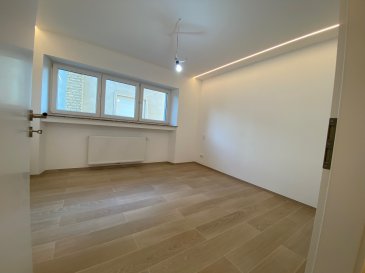 Luxembourg Merl, 393 route de Longwy, belle chambre meublée dans appartement neuf en colocation (cuisine, 2 WC dont 1 séparé et sdb partagées), 16 m2, lit 140 cm, literie, bureau avec chaises, armoires.

Nouvelle cuisine équipée avec lave-vaisselle, lave-linge et sèche-linge. Tout l'équipement de la cuisine est à disposition. Femme de ménage incluse 1x/semaine dans les charges pour les parties communes.

Pour personne disposant d'un CDD ou d'un CDI, durée min. 3 mois, pas d'animaux, pas de fumeur, pas de couple. Arrêt de bus devant la porte d'entrée de l'immeuble (lignes de bus: 5, 6, 711).

Caution: 2 mois charges comprises (2.400 €), commission d'agence 1/2 mois + TVA (702,00 €)

Cette chambre est disponible le 01/09/2026.