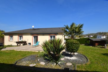 Maison individuelle 118m2 Proche A31. . Magnifique pavillon de plain-pied de 118 m2 sur sous sol complet sans aucuns travaux comprenant : hall d'entrée avec placards, cuisine équipée ouverte sur salon/séjour en accès direct terrasse et jardin plein sud sans vis à vis, 3 chambres dont deux avec placards, salle de bains avec douche, WC indépendant.
 Au Sous-sol : une pièce de 23m2 avec salle d'eau pouvant être transformée en suite parentale, buanderie, vaste atelier/garage de 64 m2. Jardin autour de la maison. Beaux volumes et idéalement placée en sortie de Pont à Mousson !!!  
 Les informations sur les risques auxquels ce bien est exposé sont disponibles sur le site Géorisques : www.georisques.gouv.fr