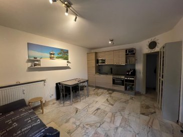 À vendre ? Studio lumineux à Luxembourg-Bonnevoie ??  
Très beau studio situé au 15, rue Antoine Godart, dans un quartier calme et recherché à proximité de toutes les commodités.  
Le bien se compose d'un séjour avec cuisine ouverte, hall avec armoire encastrée, salle de douche, petite chambre, cave privative (3,16 m²) et emplacement intérieur.  
? Atouts : Lumineux, bien agencé, emplacement idéal ? parfait pour un premier achat ou un investissement locatif.  
?? Bonnevoie ? Luxembourg  
?? Parking + cave inclus  
?? Contact : Federico Tinelli ? +352 691 241 181