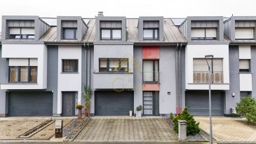 Charmante maison familiale avec 4 chambres, terrasse et jardin

Située dans le quartier calme et prisé de Fousbann à Differdange, cette maison soigneusement entretenue offre des espaces lumineux, une belle fonctionnalité et un cadre de vie idéal pour une famille.

 Rez-de-chaussée :

- Hall d'entrée

- Garage pour 2 voitures

- Débarras / espace de rangement

- Wc séparé

- Local technique

- Cave

 Espace de vie – 1er étage 

- Cuisine équipée fonctionnelle

- Salon / salle à manger spacieux, doté d’une cheminée, avec accès direct à une terrasse et au jardin (de +/−40m2)

- Bureau, idéal pour le télétravail

- WC séparé

 Espace nuit – 2ième étage

- 4 chambres à coucher bien agencées avec des armoires encastrés 

- 1 salle de douche moderne au même niveau

Cette maison offre un excellent potentiel, un quartier recherché et un confort de vie appréciable, proche des commodités, écoles et transports.

Les prix s'entendent frais d'agence 3% + TVA inclus

 ---------- 
Charmantes Familienhaus mit 4 Schlafzimmern, Terrasse und Garten

In der ruhigen und beliebten Gegend von Fousbann in Differdange gelegen, bietet dieses sorgfältig gepflegte Haus helle Räume, eine schöne Funktionalität und ein ideales Lebensumfeld für eine Familie.

 Erdgeschoss :

- Eingangshalle

- Garage für 2 Autos

- Abstellraum / Lagerraum

- Separates WC

- Technischer Raum

- Keller

 Wohnbereich - 1áµ‰Ê³ Etage 

- Funktionelle Einbauküche

- Geräumiges Wohn-/Esszimmer mit Kamin und direktem Zugang zu einer Terrasse und dem Garten. (+/−40m2)

- Büro, ideal für Telearbeit

- Separates WC

 Schlafbereich - 2áµ‰ Etage

- 4 gut eingerichtete Schlafzimmer mit Einbauschränken.

- 1 modernes Duschbad auf derselben Ebene

Dieses Haus bietet ein ausgezeichnetes Potenzial, eine gefragte Gegend und einen angenehmen Lebenskomfort. Es liegt in der Nähe von Annehmlichkeiten, Schulen und Verkehrsmitteln.

Die Preise verstehen sich inklusive Maklergebühren 3% + MwSt.

 ---------- 
Charming family home with 4 bedrooms, terrace and garden

Located in the quiet, sought-after Fousbann district of Differdange, this meticulously maintained house offers bright, functional spaces and an ideal living environment for a family.

 First floor:

- Entrance hall

- Garage for 2 cars

- Storage room

- Separate toilet

- Utility room

- Cellar

 Living space - 1áµ‰Ê³ floor 

- Functional fitted kitchen

- Spacious living/dining room with fireplace and direct access to terrace and garden (+/−40m2)

- Office, ideal for telecommuting

- Separate WC

 Night space - 2áµ‰ floor

- 4 well-appointed bedrooms with built-in wardrobes

- 1 modern shower room on the same level

This house offers excellent potential, a sought-after neighborhood and appreciable living comfort, close to amenities, schools and transport.

Prices include 3% agency fees + VAT.